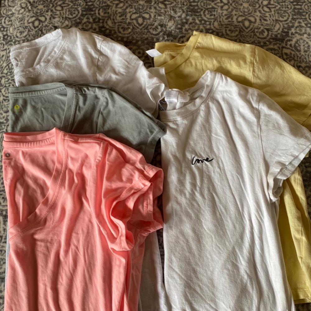 Tee shirt bundle. 5